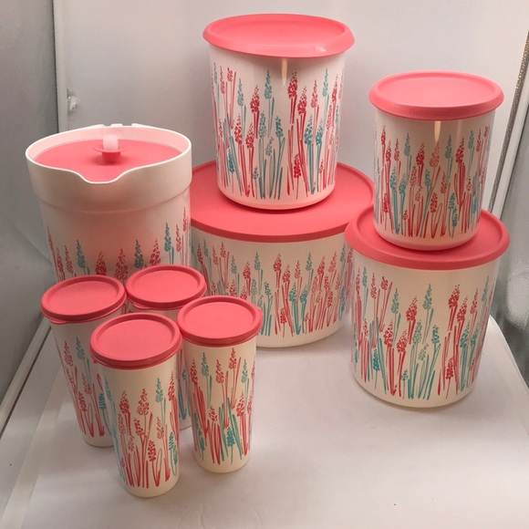 Tupperware  Set of 8  One touch Canister ,1 Jumbo  Jug & (4) Tumbler - Picture 2 of 16